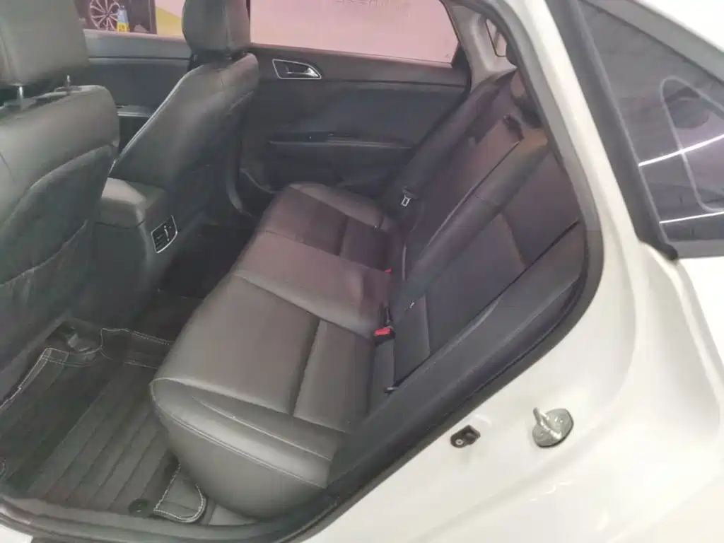 Hyundai Mistra — миниатюра 17