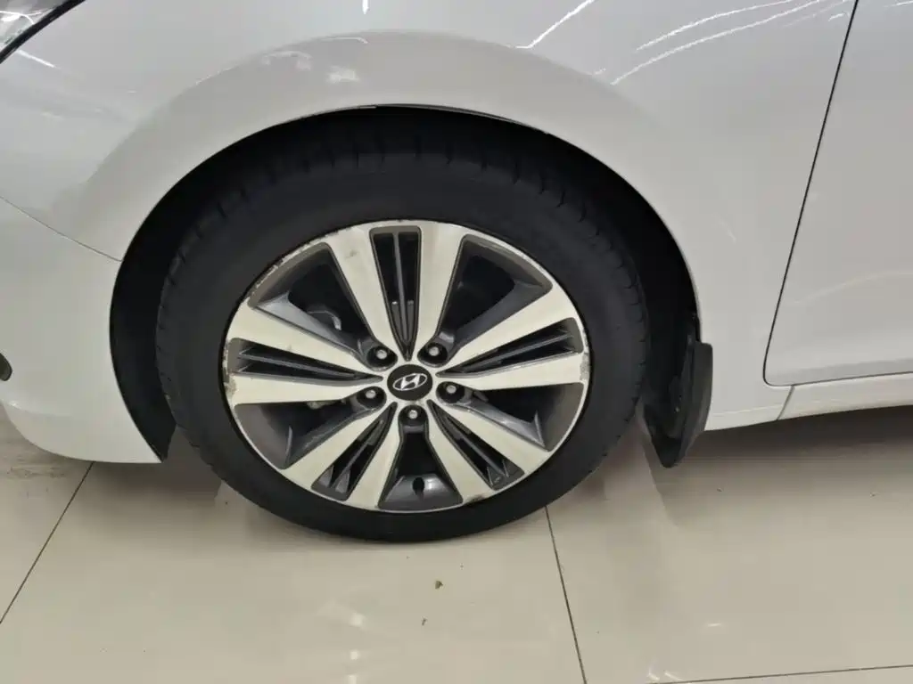 Hyundai Mistra — миниатюра 23