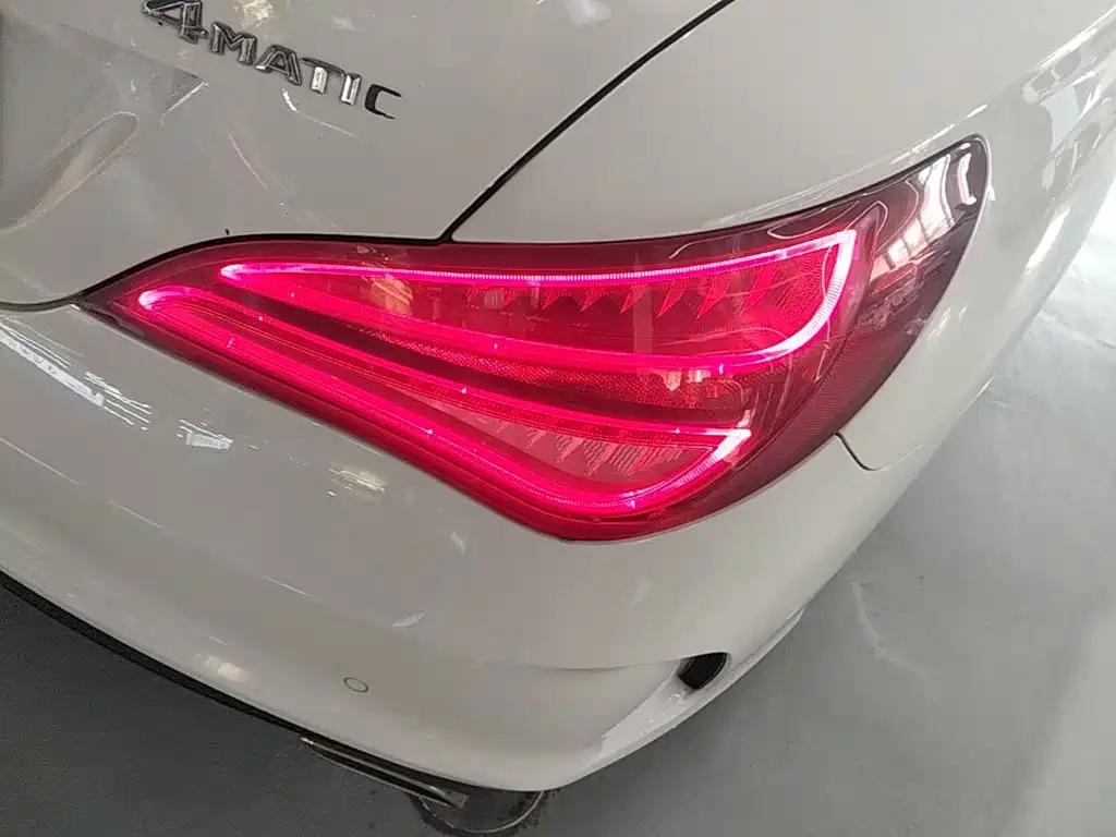 Mercedes-Benz CLA 2014 CLA 260 4MATIC