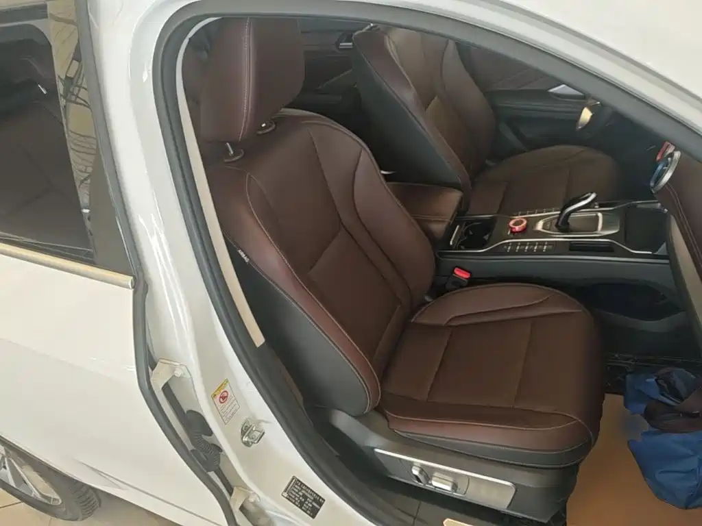 Wey Wey VV6 — миниатюра 25