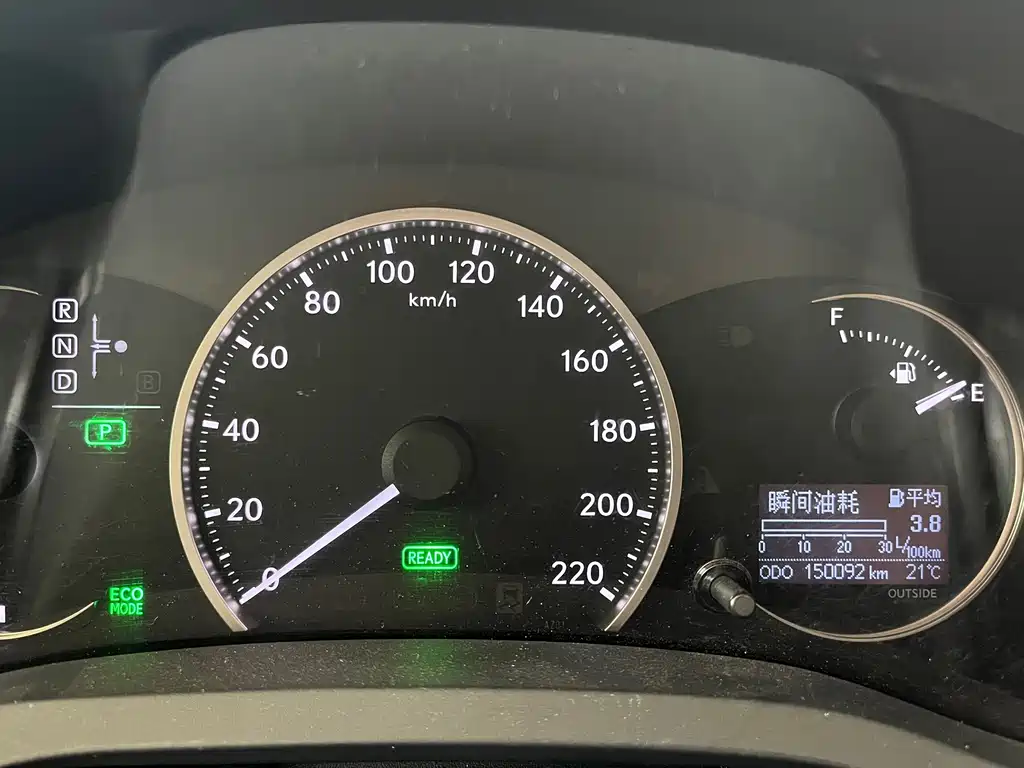 Lexus CT — миниатюра 13