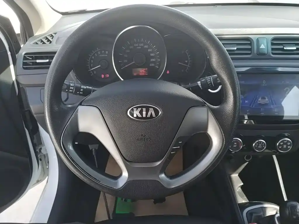 Kia K2 — миниатюра 11