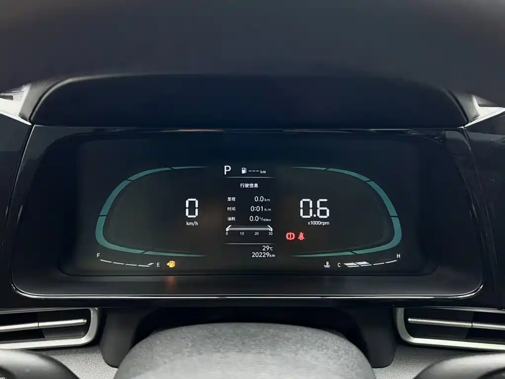 Hyundai Elantra — миниатюра 21