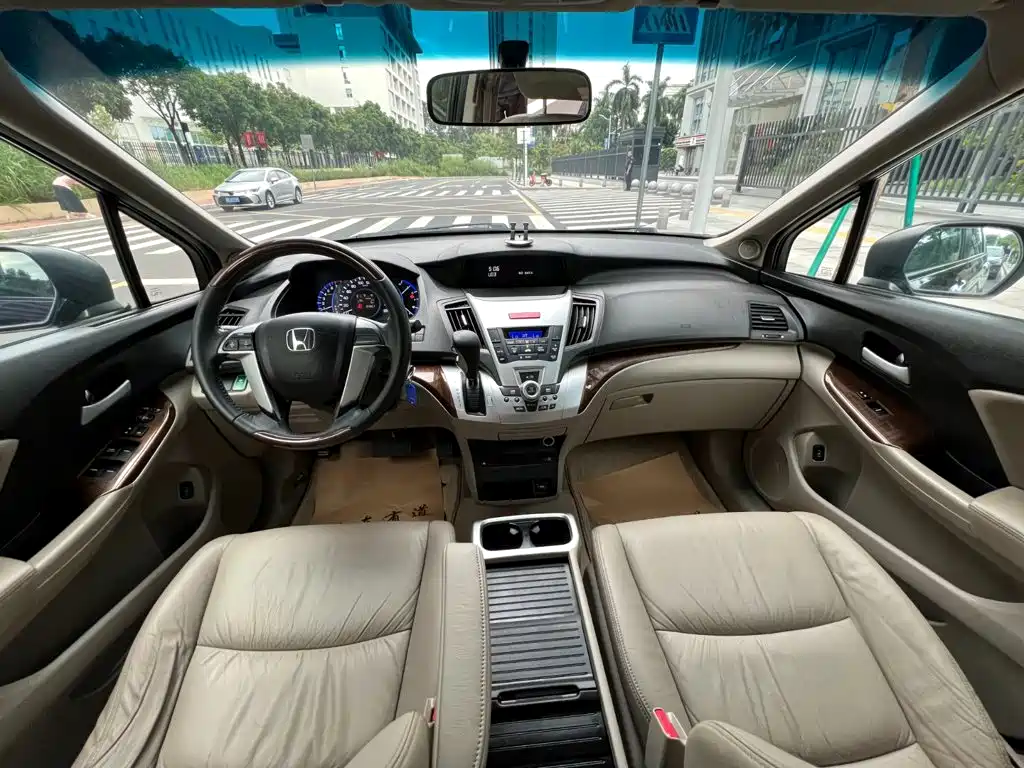 Honda Odyssey — миниатюра 5