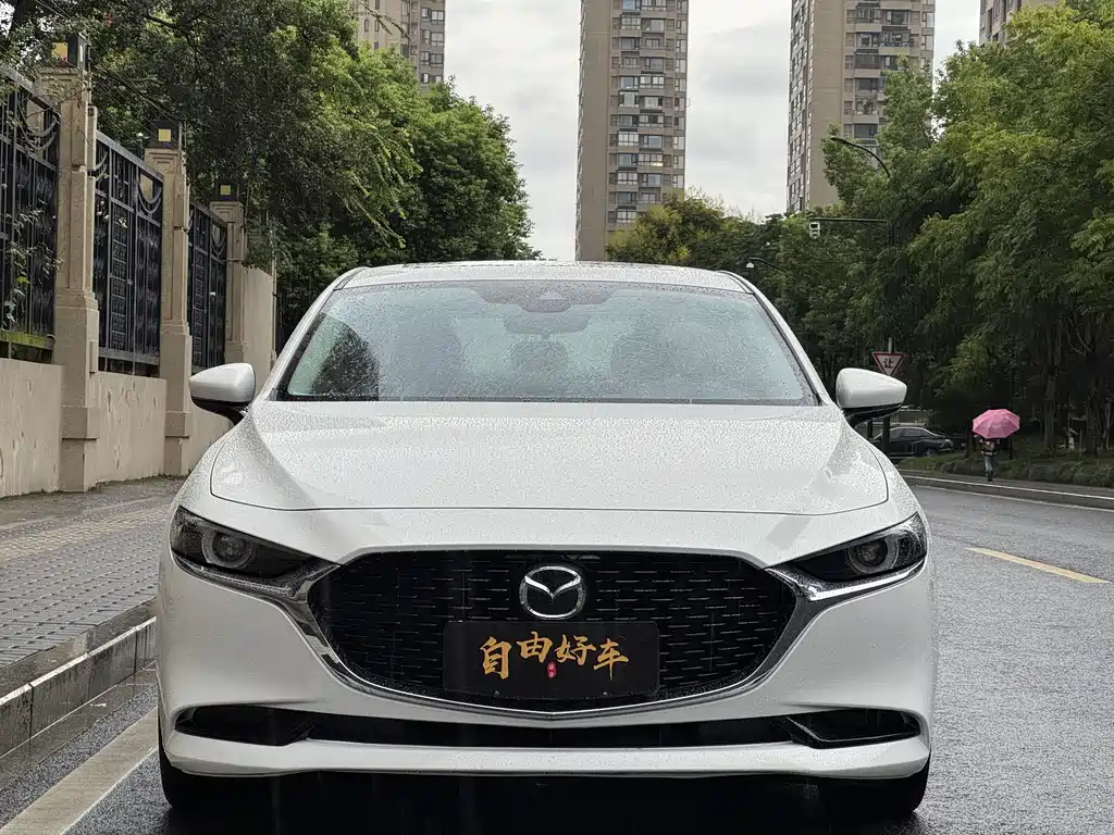 Mazda 3 Axela — миниатюра 2