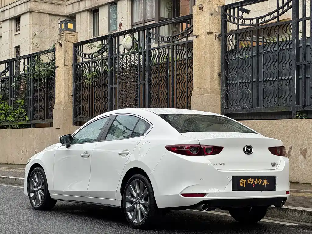 Mazda 3 Axela — миниатюра 26
