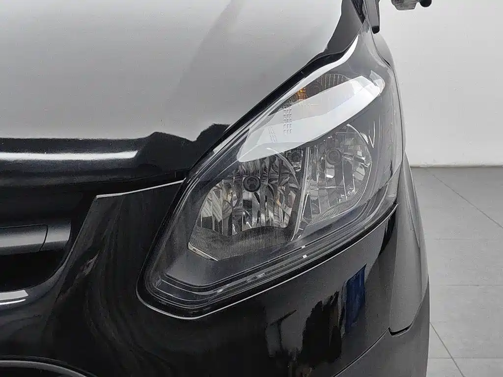 Ford Transit — миниатюра 7