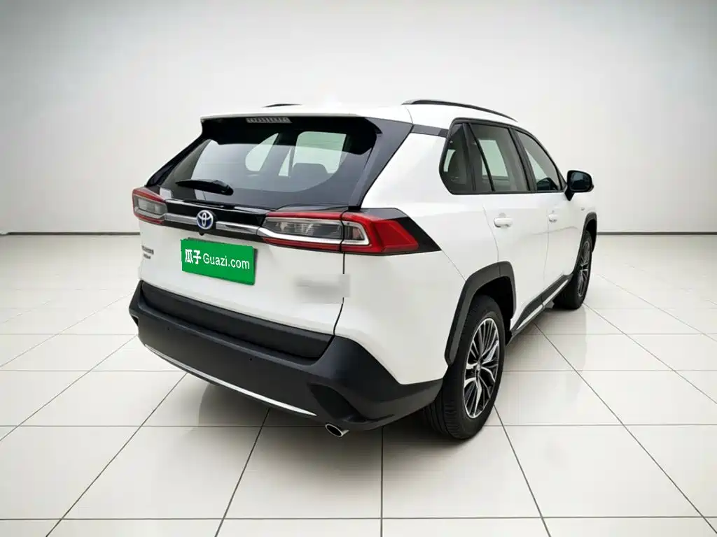Toyota Wildlander — миниатюра 4