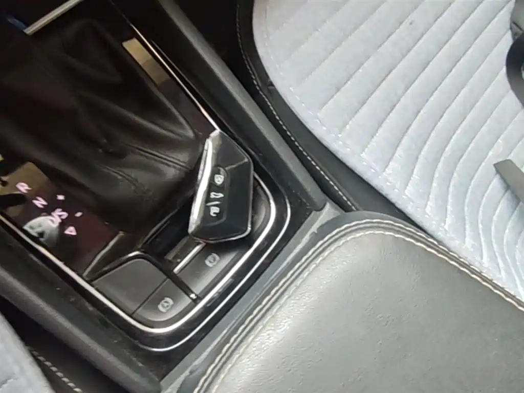 Skoda Kodiaq 2017 TSI330 5 мест Comfort
