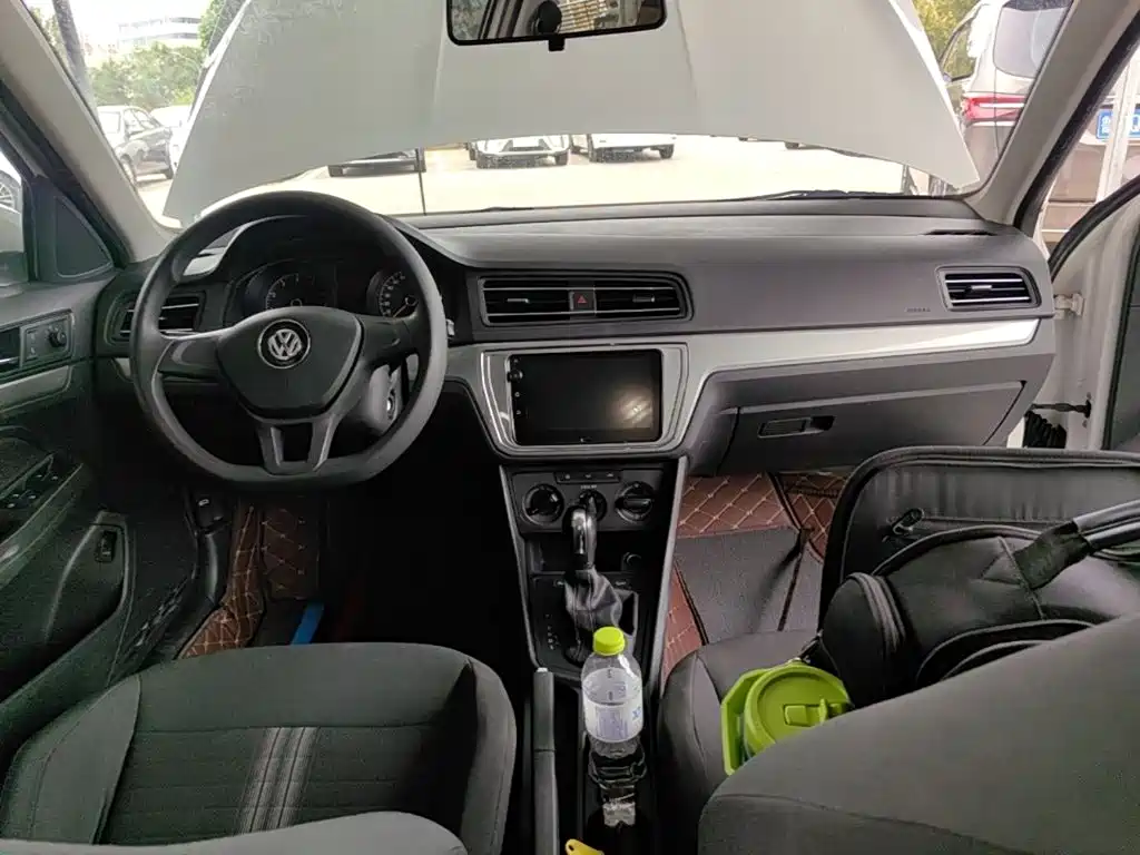Volkswagen Lavida — миниатюра 10
