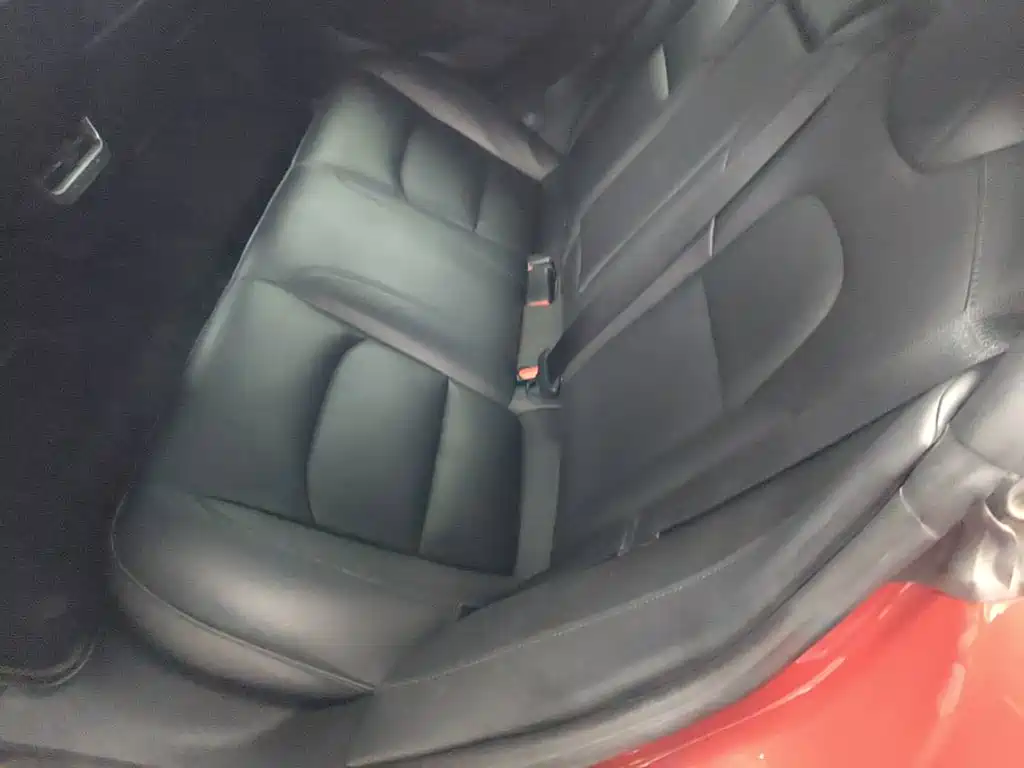 Tesla Model 3 — миниатюра 17