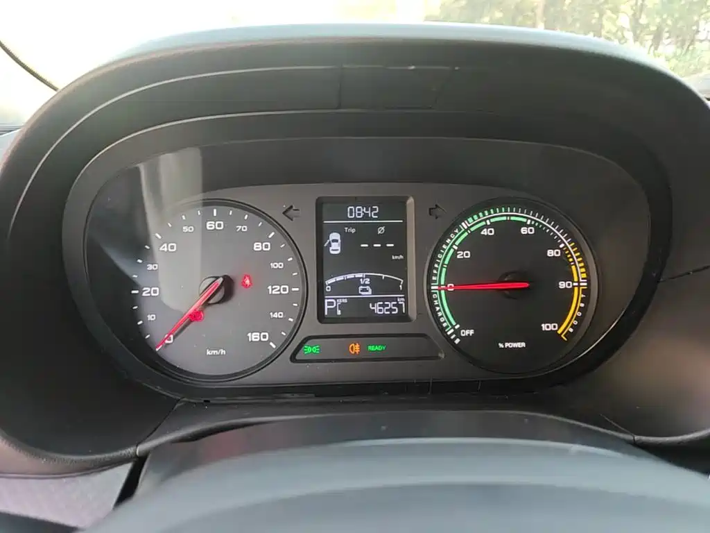 Roewe Clever — миниатюра 12