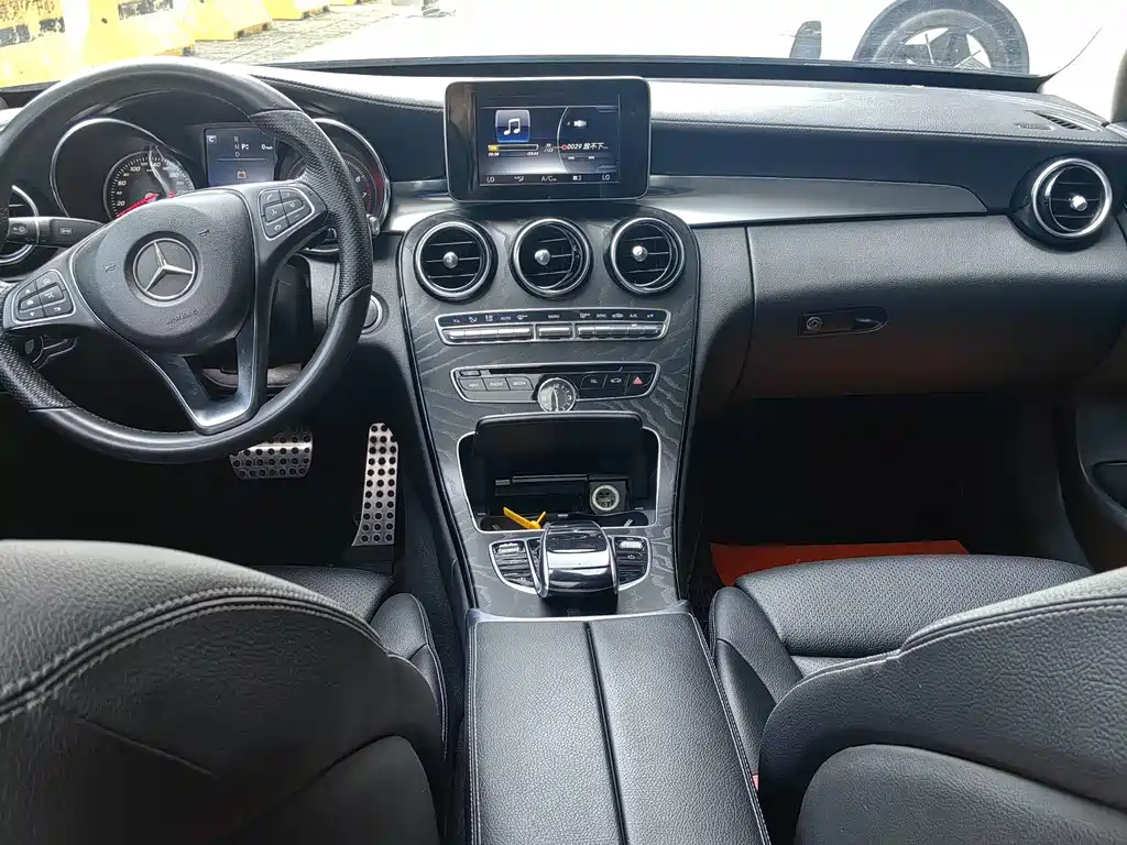 Mercedes-Benz C-Class — миниатюра 9