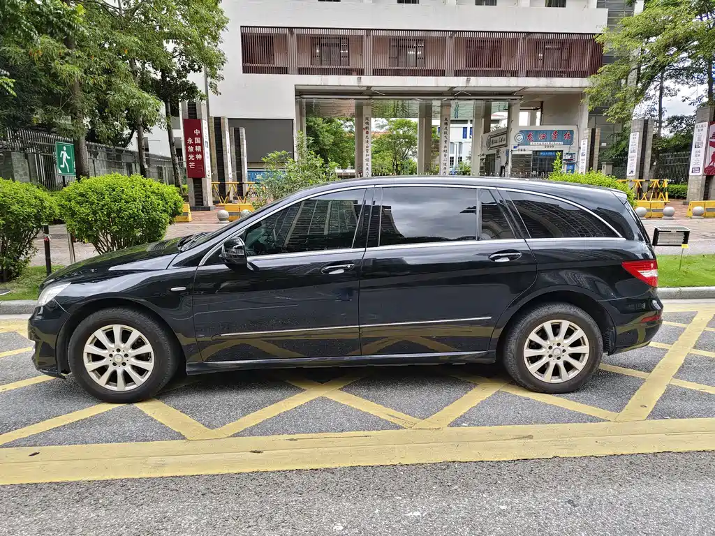 Mercedes-Benz R-Class — миниатюра 7