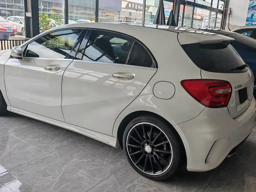 Mercedes-Benz A-Class (Import) — миниатюра 2