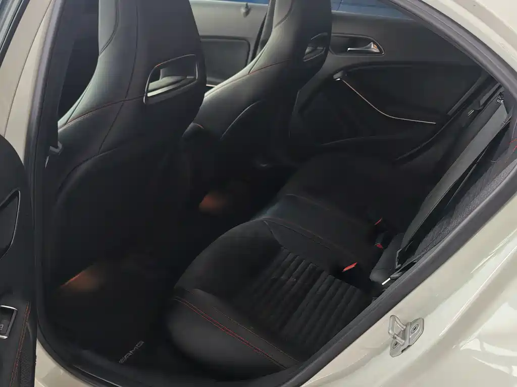 Mercedes-Benz A-Class (Import) — миниатюра 4