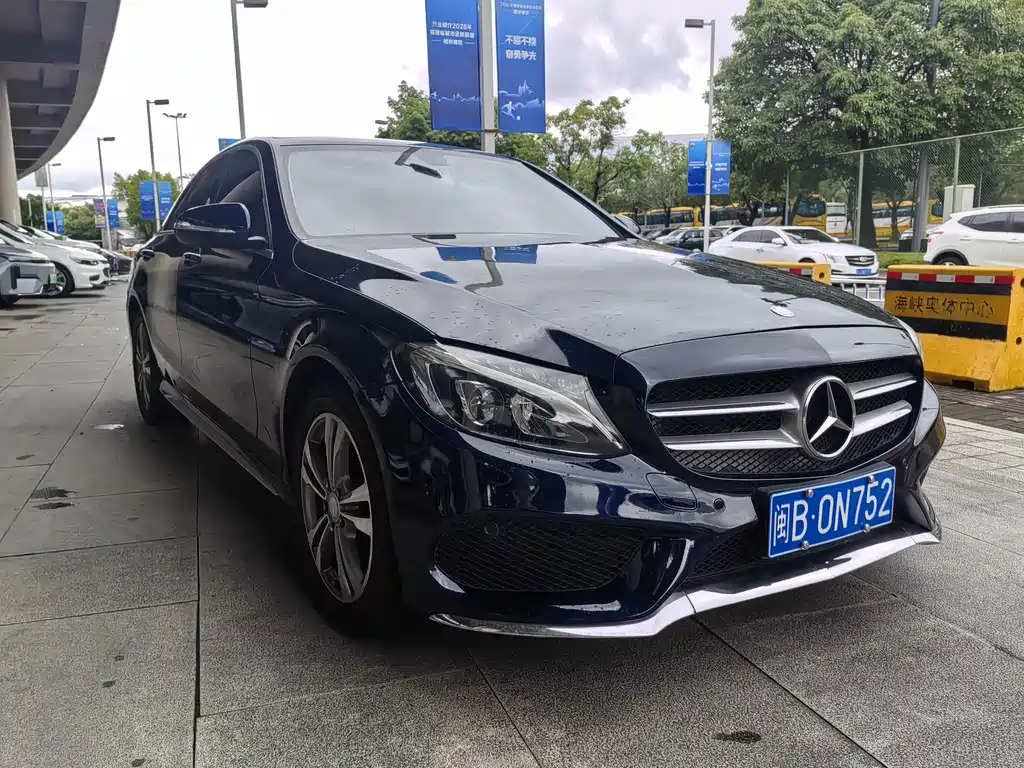 Mercedes-Benz C-Class — миниатюра 3