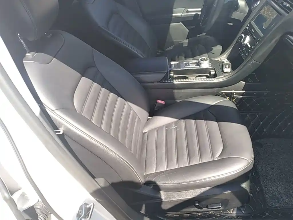Ford Mondeo — миниатюра 25