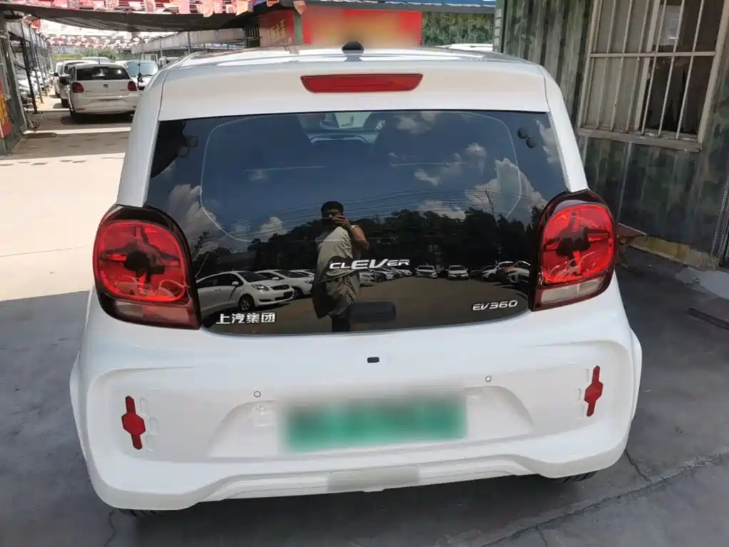 Roewe Clever — миниатюра 6