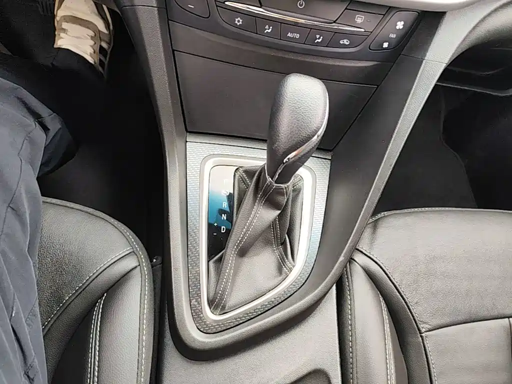 Buick Excelle — миниатюра 14