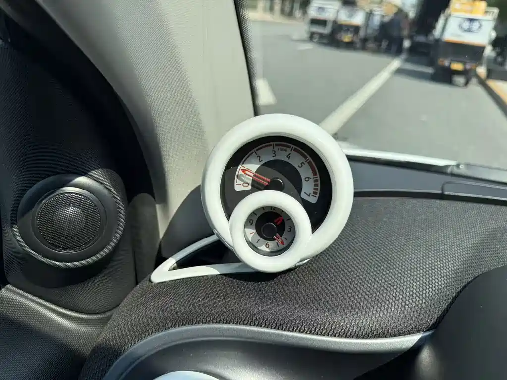 smart Smart Fortwo — миниатюра 8