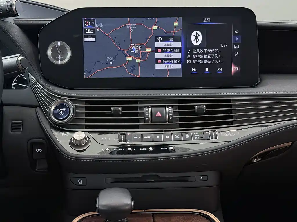 Lexus LS — миниатюра 18