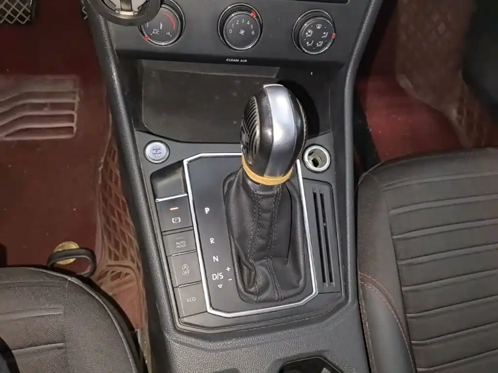 Volkswagen Lavida — миниатюра 14