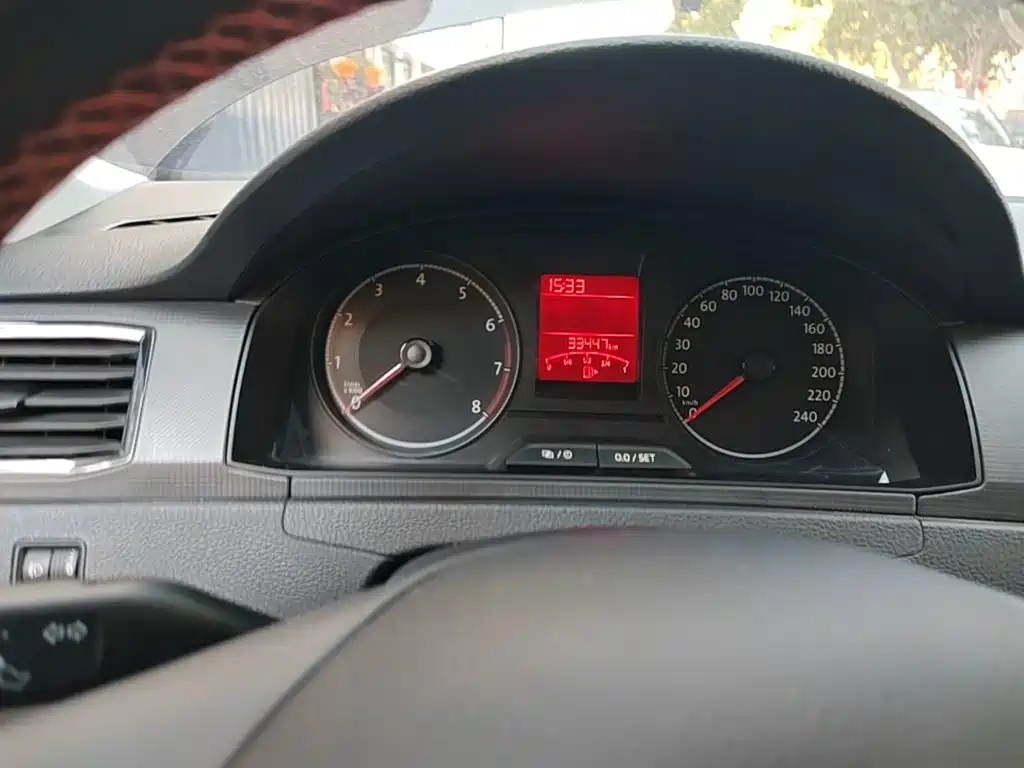 Volkswagen Santana — миниатюра 12