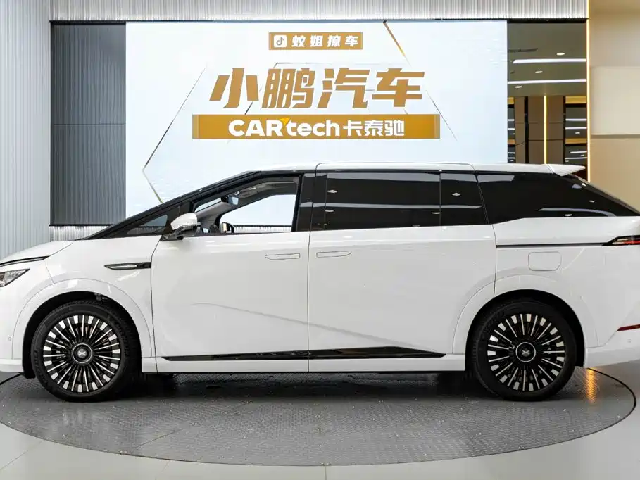 XPeng X9 — миниатюра 3