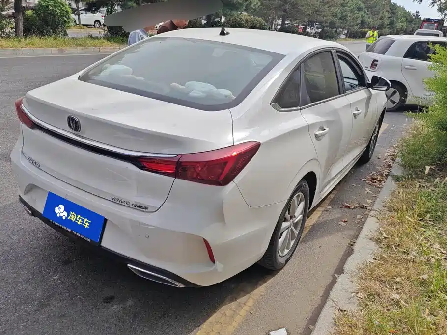 Changan Eado — миниатюра 3