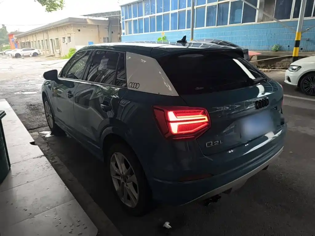 Audi Q2L — миниатюра 5
