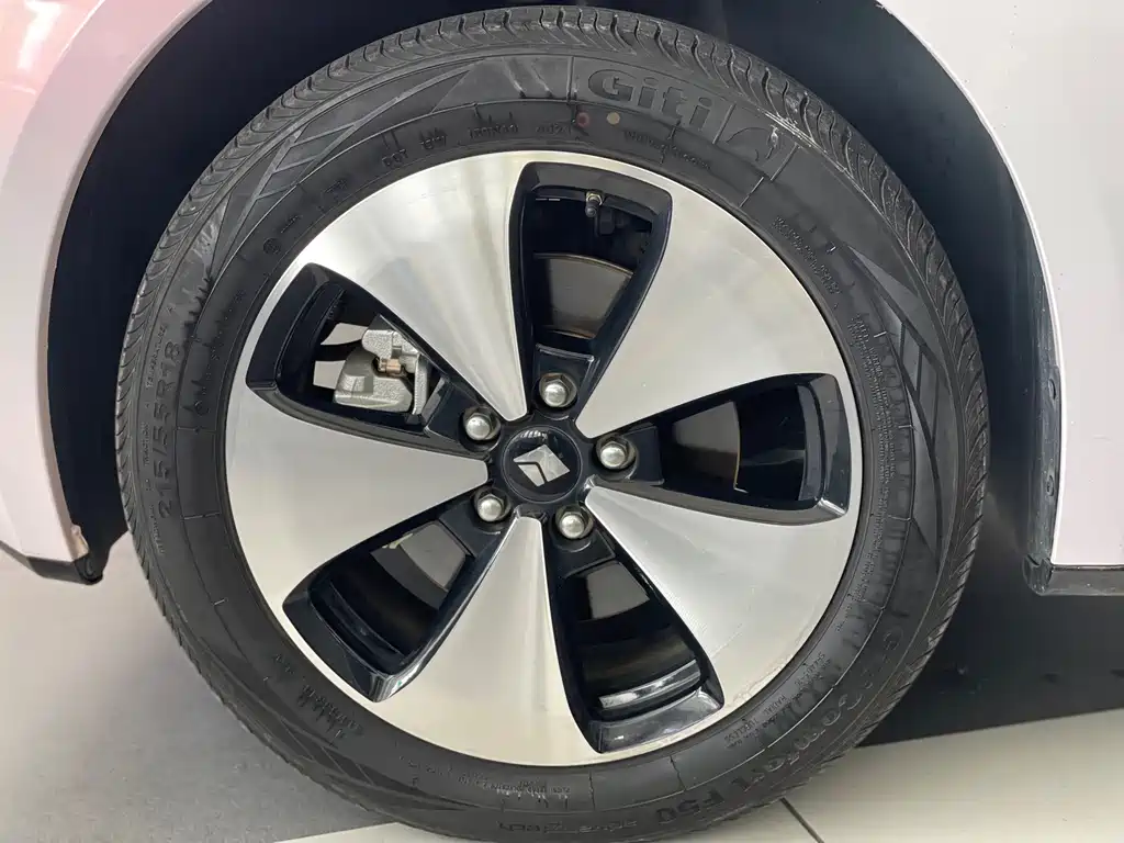 Baojun Yunduo — миниатюра 29