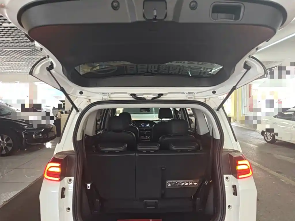 GAC Motor Trumpchi M6 — миниатюра 19