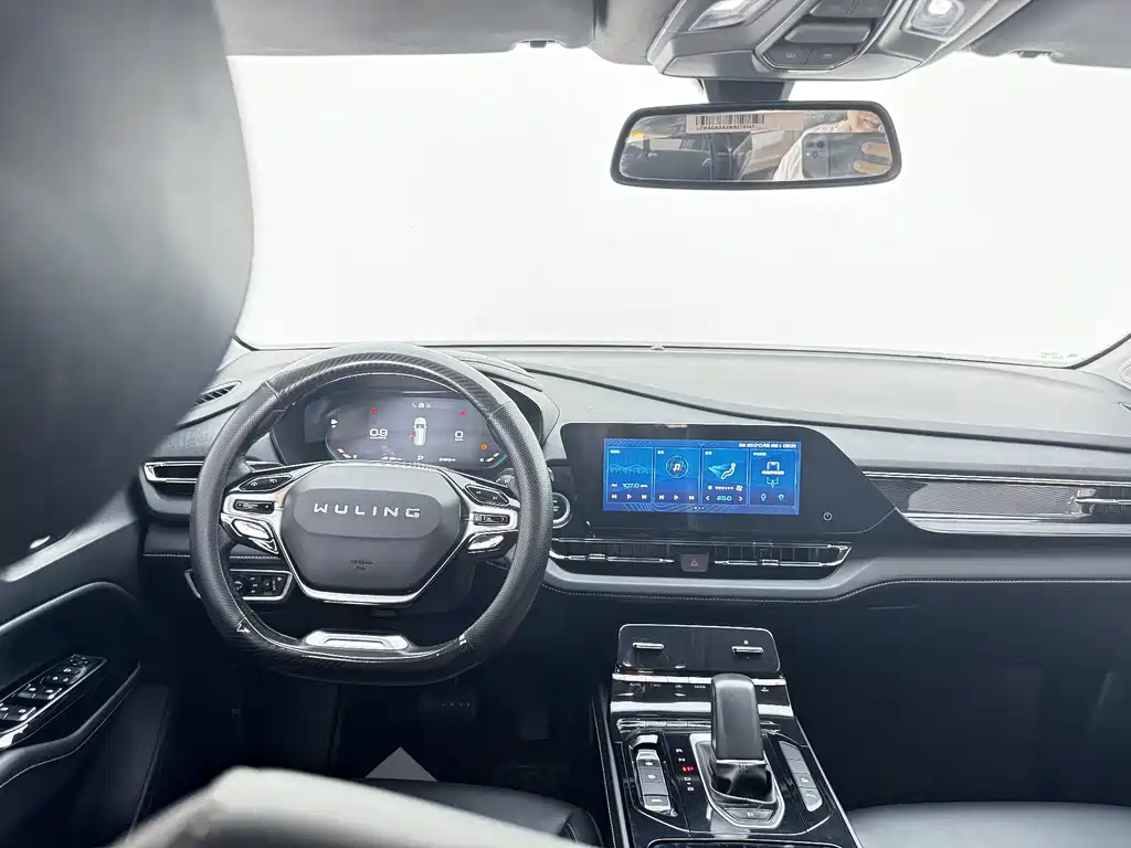 Wuling Victory — миниатюра 7