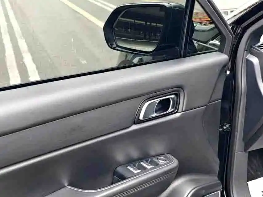 Li Auto Li ONE — миниатюра 5