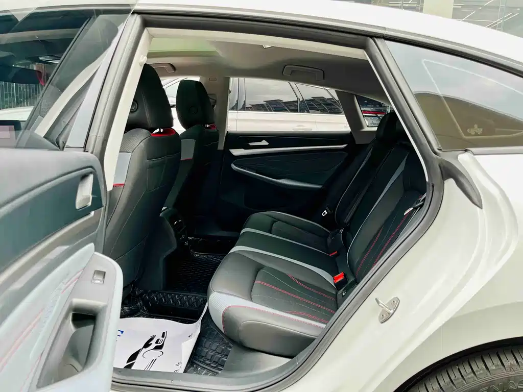 Volkswagen Lamando — миниатюра 7