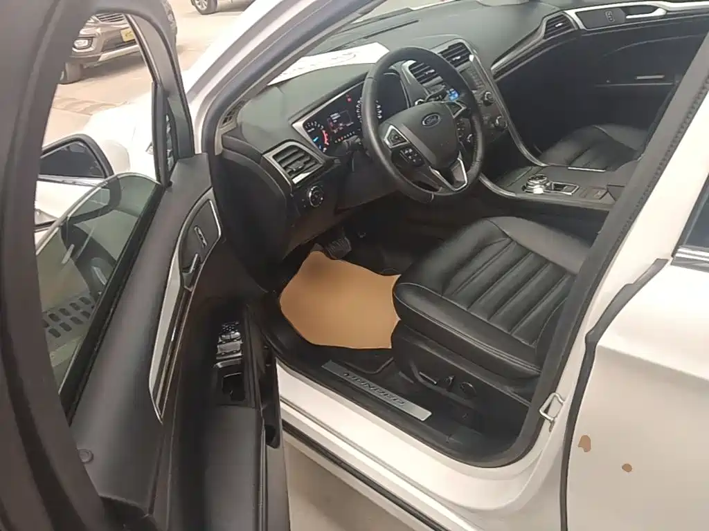 Ford Mondeo — миниатюра 16