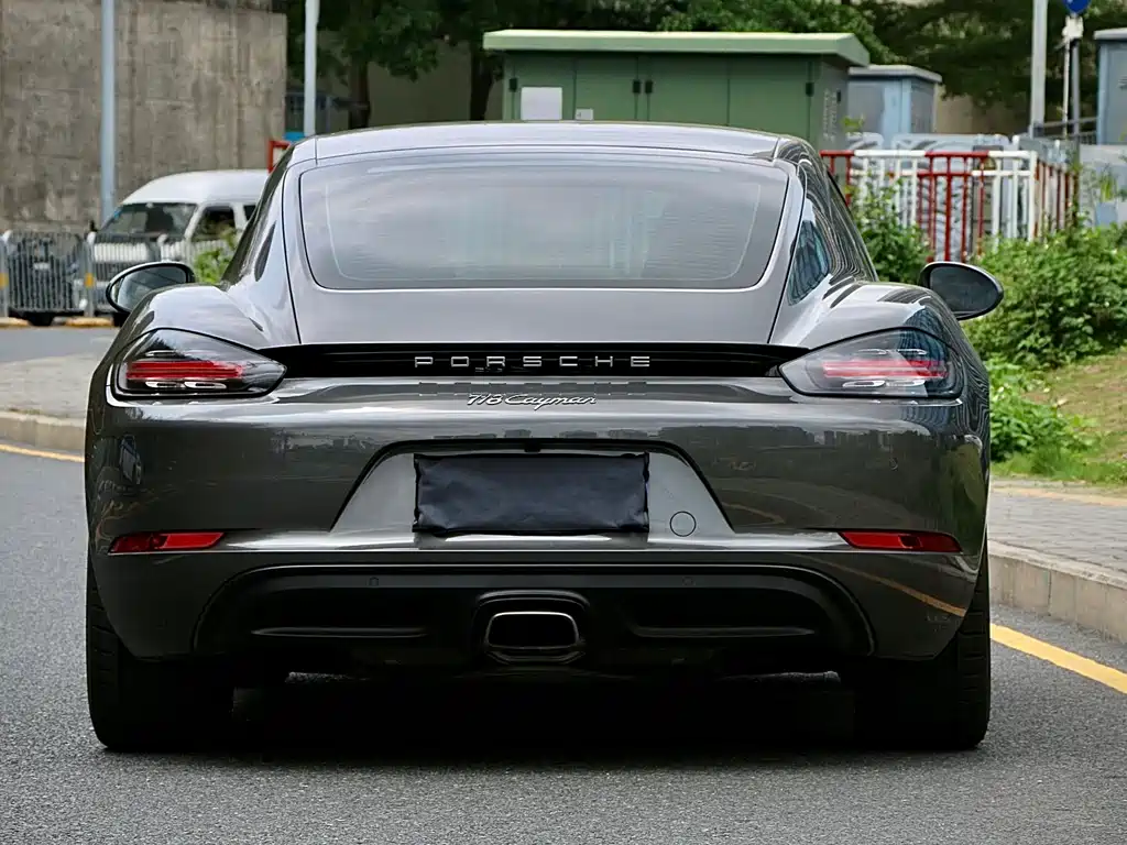 Porsche 718 2018 Cayman 2.0T