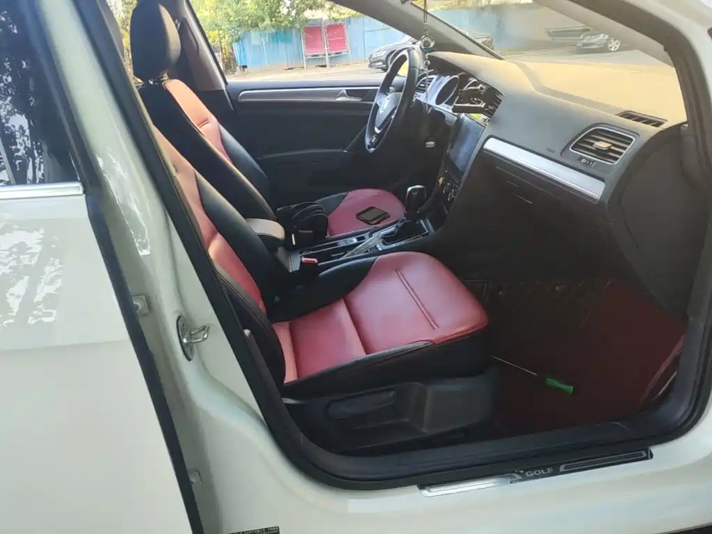 Volkswagen Golf — миниатюра 25