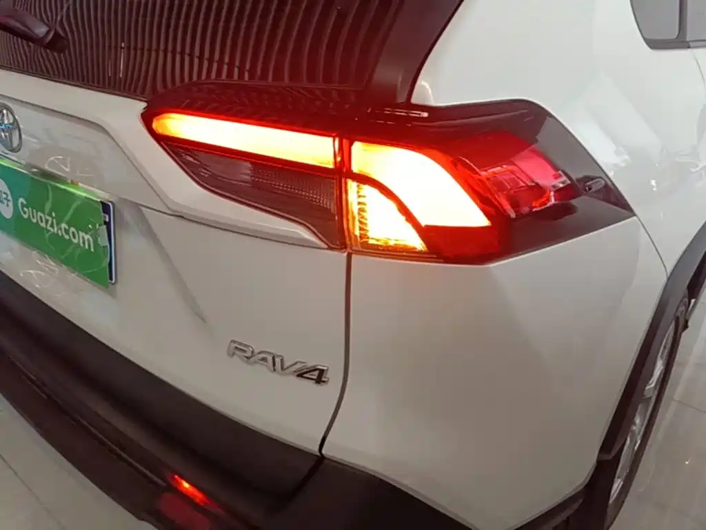 Toyota RAV4 2021 2.0L CVT