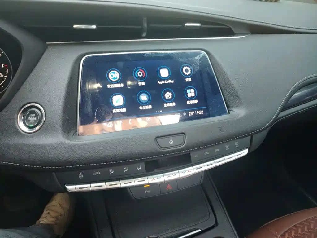 Cadillac XT4 — миниатюра 14