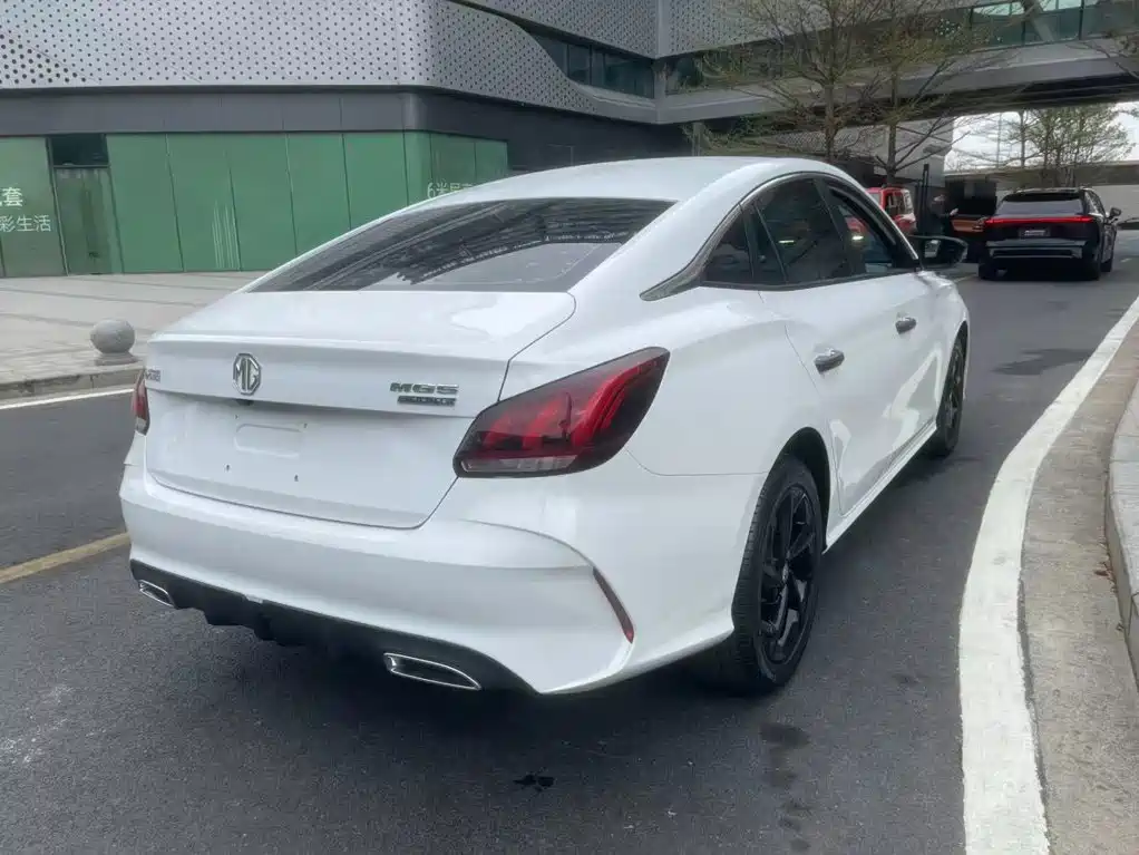 MG MG5 — миниатюра 9