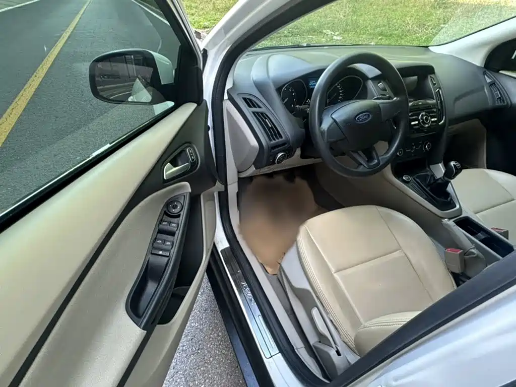 Ford Focus — миниатюра 13
