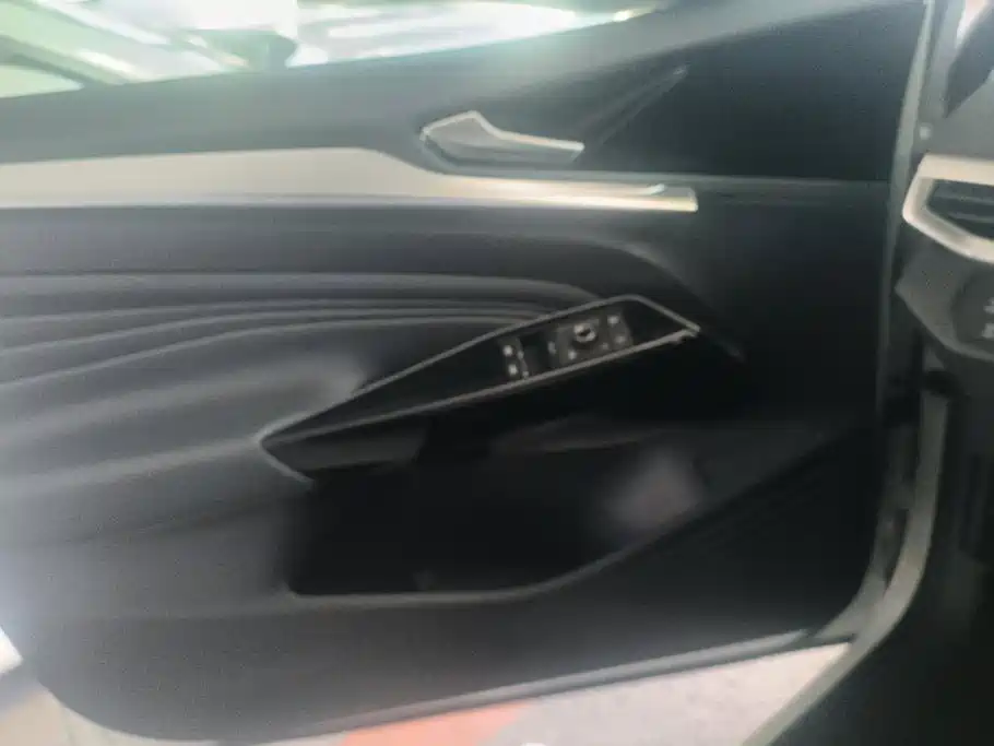 Volkswagen ID.4 Crozz — миниатюра 7