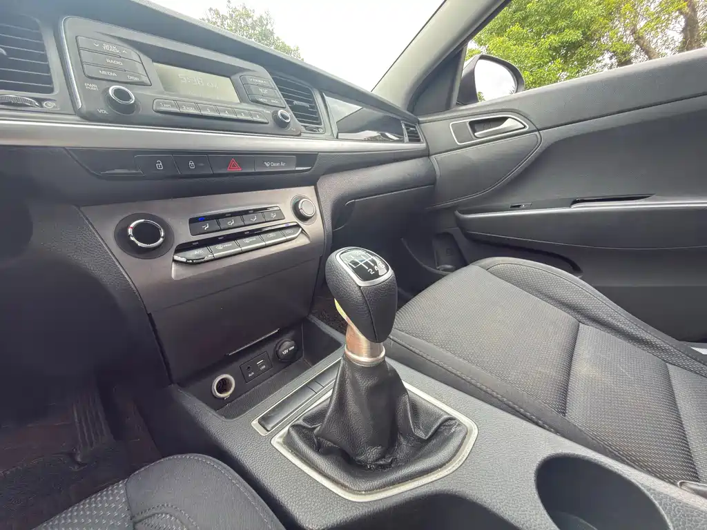 Hyundai Mistra — миниатюра 19