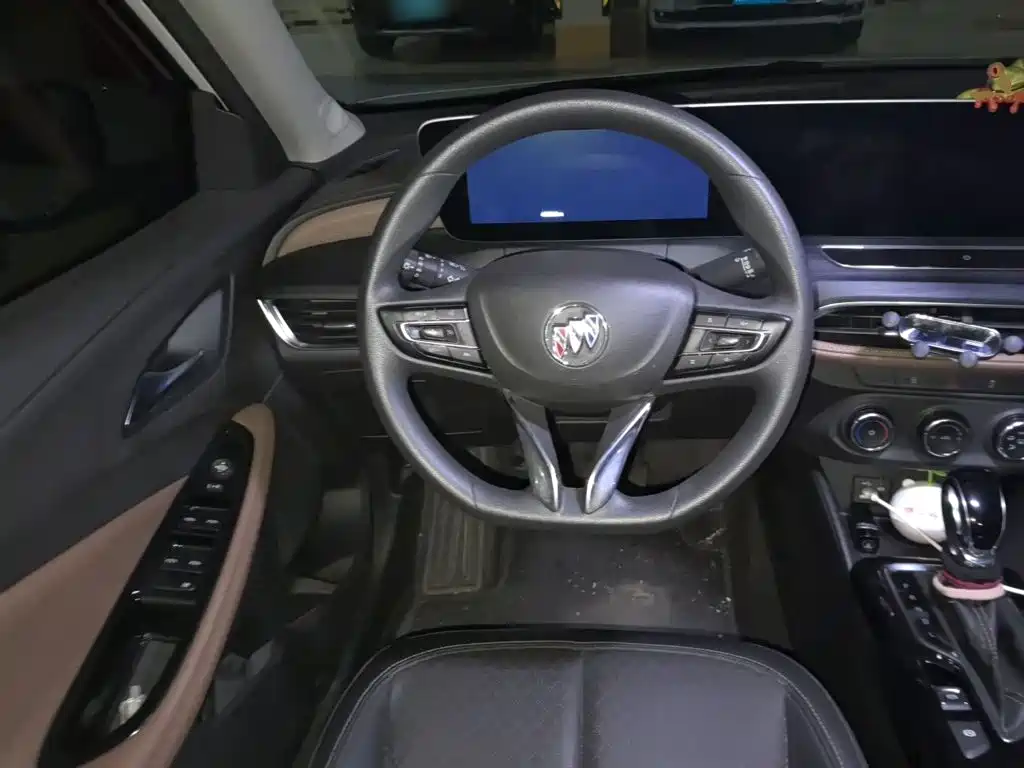 Buick Verano — миниатюра 6