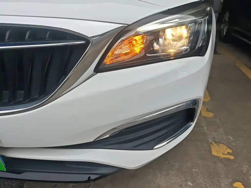 Buick Verano — миниатюра 24