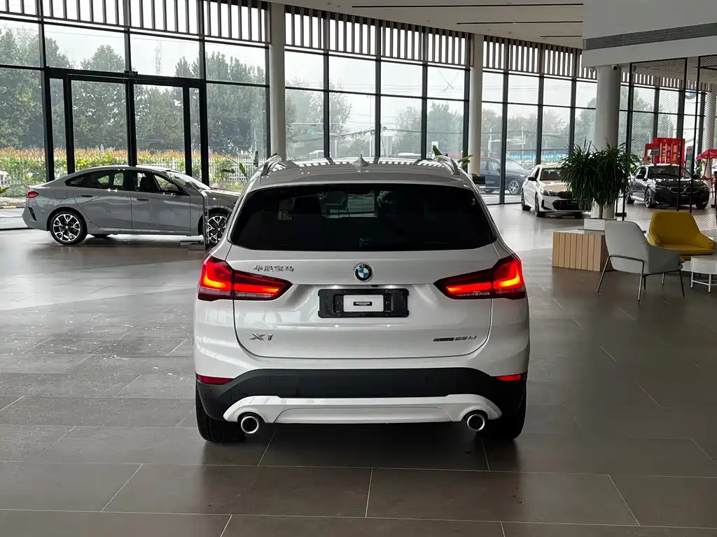 BMW X1 — миниатюра 8