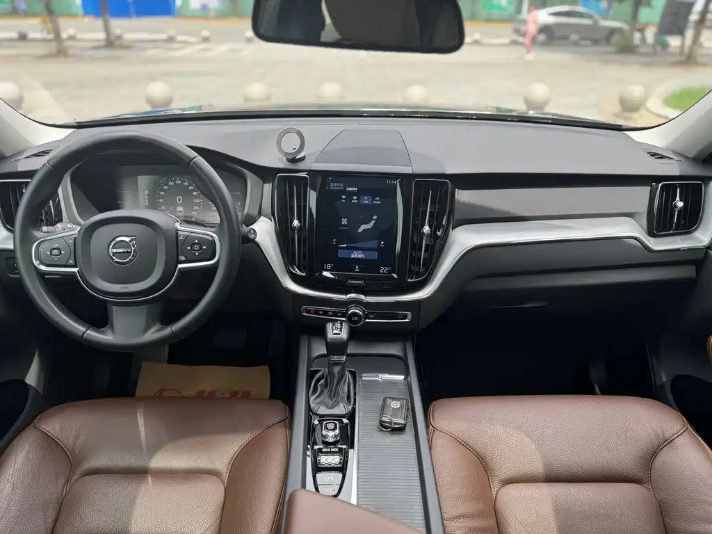 Volvo XC60 — миниатюра 12