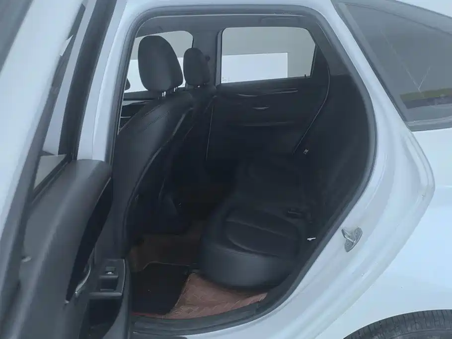 BMW 2 Series Active Tourer — миниатюра 11